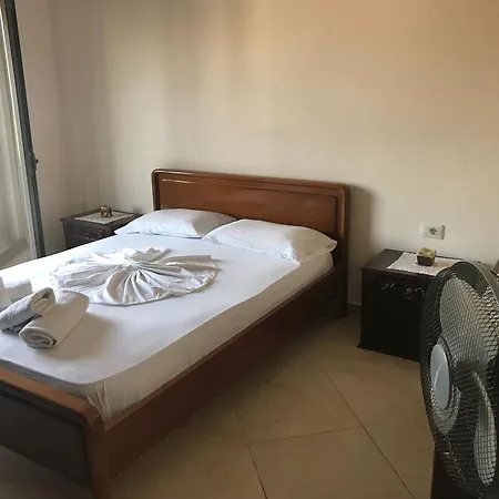 Villa Villa *