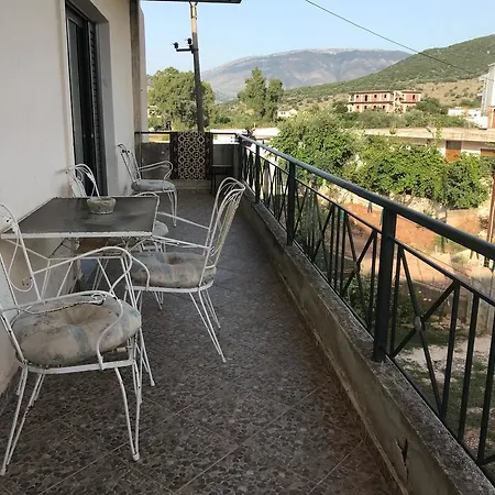 Villa Villa *